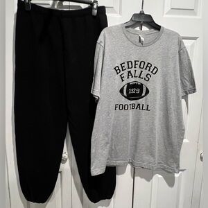 2 Pc🎄Bedford Falls 🏈PJ Set -Black Sweatpants & Gray Short Sleeve T